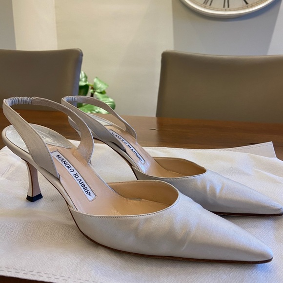Manolo Blahnik Slingback Pumps (SOLD) - Picture 5 of 6
